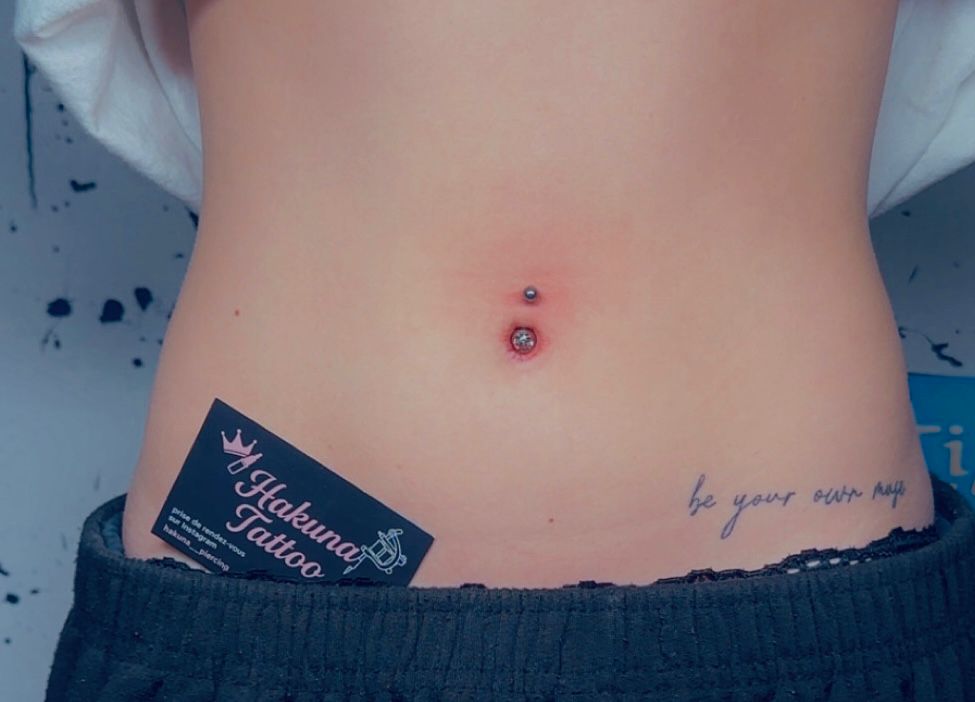 Piercing nombril bijou cristal Hakuna Tattoo Arpajon