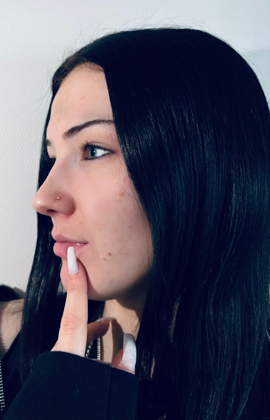 Piercing nostril stud discret sur le nez Hakuna Tattoo Arpajon