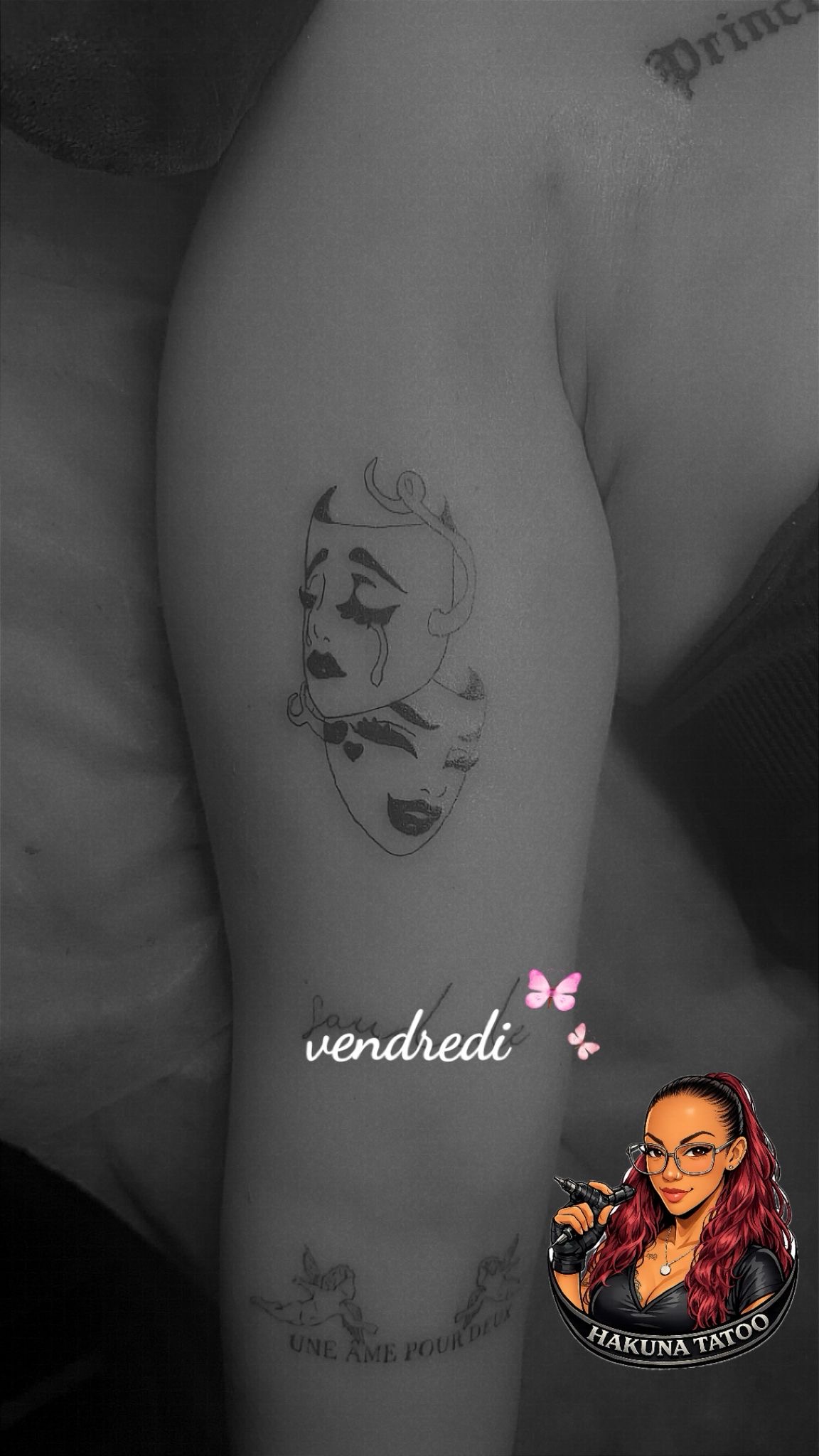 Tatouage ornemental masques théâtre