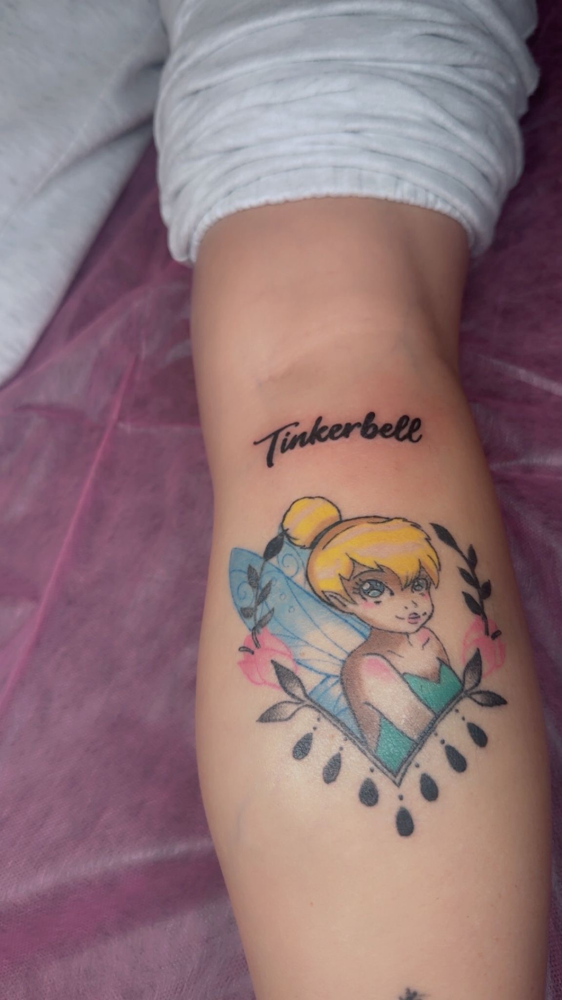 Tatouage couleur aquarelle par Hakuna Tatoo